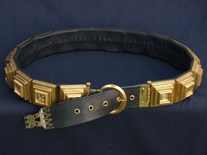 Medieval Clothes belts buckles endings