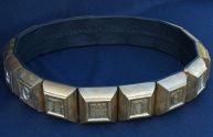 B14 Knight's belt